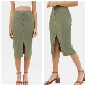 🛍NEW! Midi Skirt!